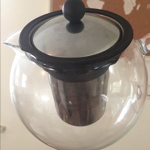 Tea pot